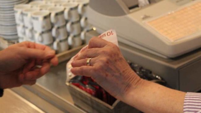 manipulación de la caja registradora manipulación-de-la-caja-registradora