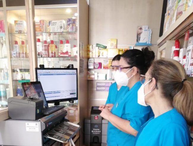 Instalación-de-CashGuard-en-farmacia-Soraya-Ferrer-Telsystem-Soluciones-Integrales Instalación-de-CashGuard-en-farmacia