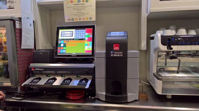Instalación-de-CashGuard-en-restaurante-EL-CASTILLO-Telsystem-distribuidor-oficial instalación-de-CashGuard-en-restaurante-cantabria