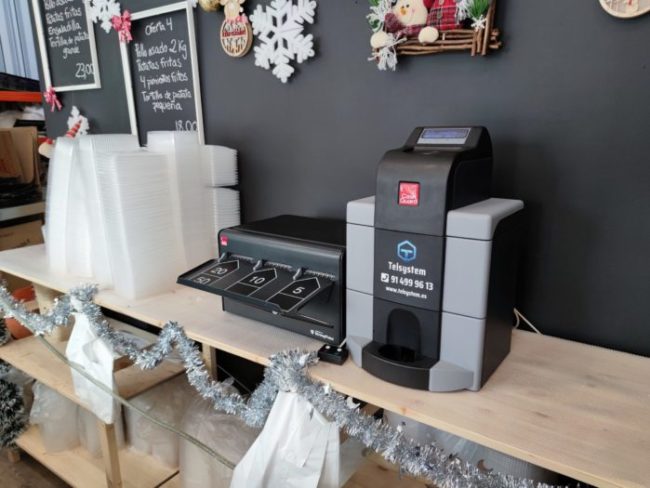 Instalacion de cajon inteligente CashGuard en Restaurante Puchero de la abuela cajón-inteligente-cobro-Restaurante