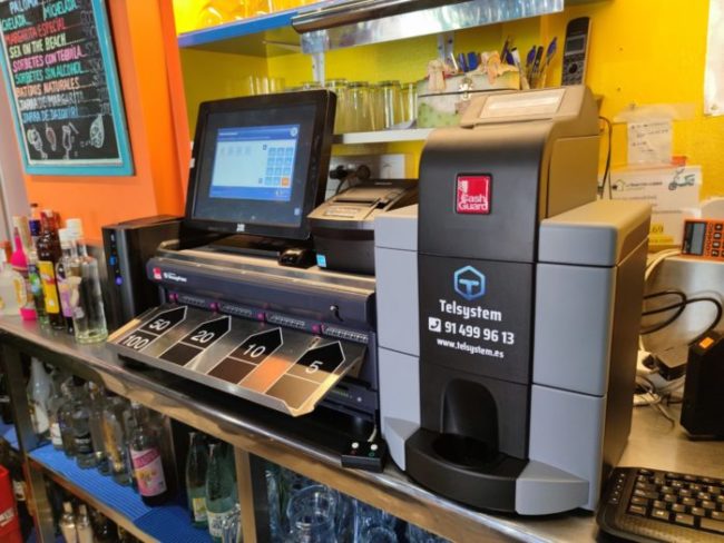 Instalación de cajón inteligente CashGuard en Restaurante La Revancha – Telsystem distribuidor CashGuard Instalación-de-cajón-inteligente-CashGuard